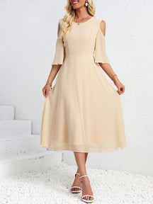 Vestido Midi Evasê Elegante Com Manga Vazado Ombro