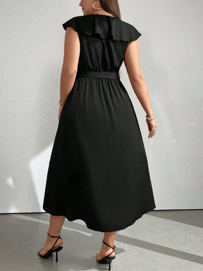 Vestido Midi Envelope Assimétrico Com Faixa