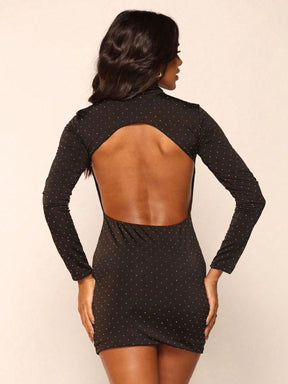 Vestido Curto Justo Manga Longa Com Gola Alta Festa