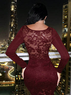 Vestido Curto De Renda Manga Longa Com Transparência Elegante
