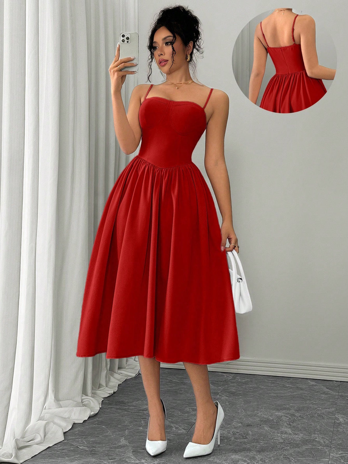 Vestido Midi Evasê Com Alças Finas Estruturado