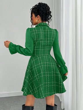 Vestido Blazer Curto Rodado Com Manga Longa E Botões