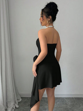 Vestido Curto Tomara Que Caia Assimétrico Com Flor Na Cintura