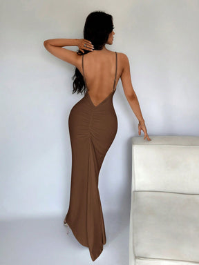 Vestido Longo Justo Elegante Decote Profundo Costas Abertas