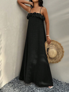 Vestido Longo De Alças Com Detalhe Floral No Decote