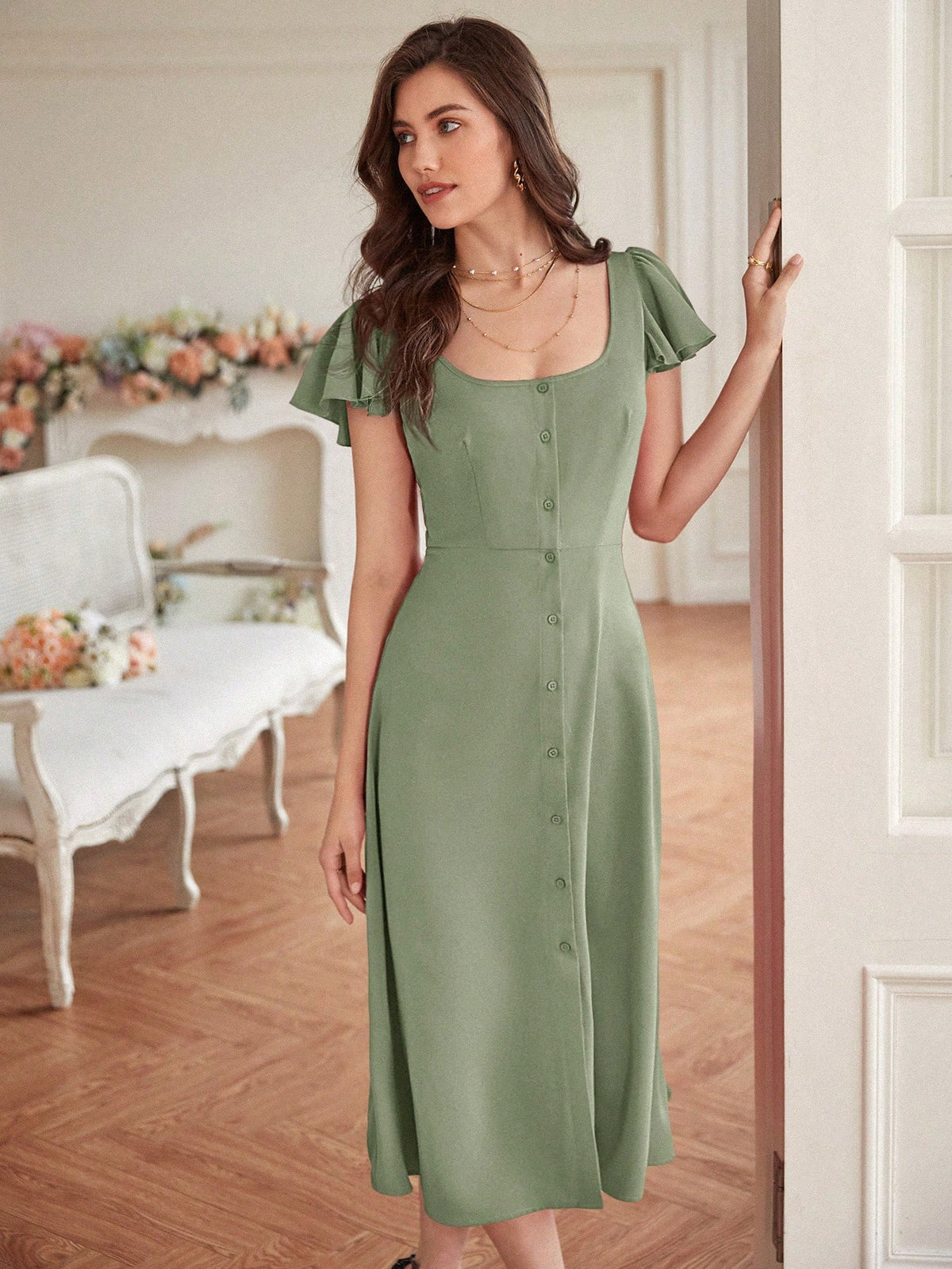Vestido Midi Evasê Decote Quadrado Botões Frontais