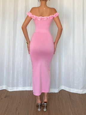 Vestido Longo Ombro a Ombro Com Pérolas e Flores