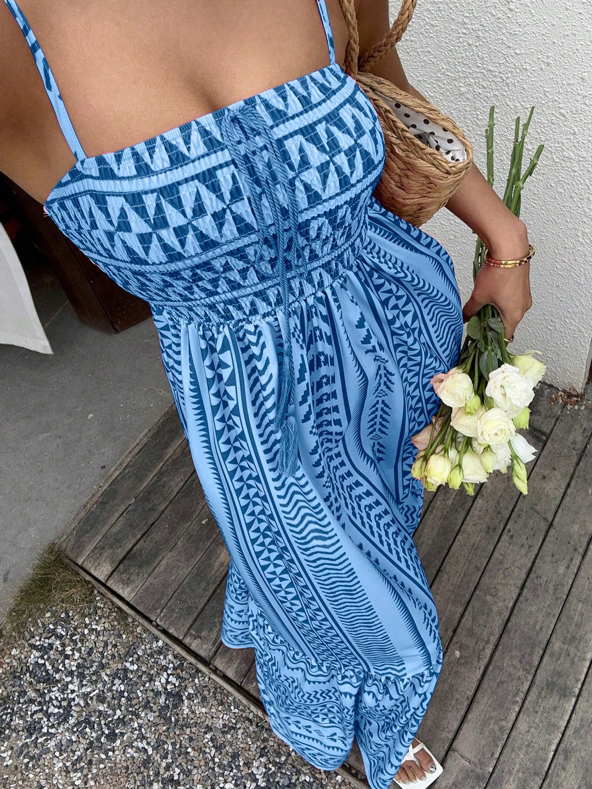 Vestido Midi Estampado Étnico com Alças Finas Ajustáveis