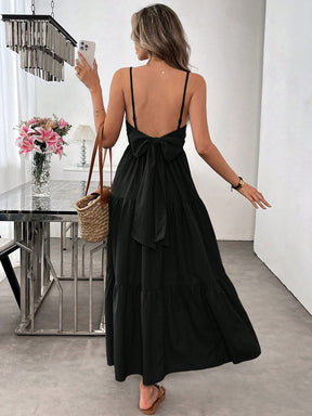 Vestido Longo Verde Com Laço Nas Costas E Camadas Fluídas