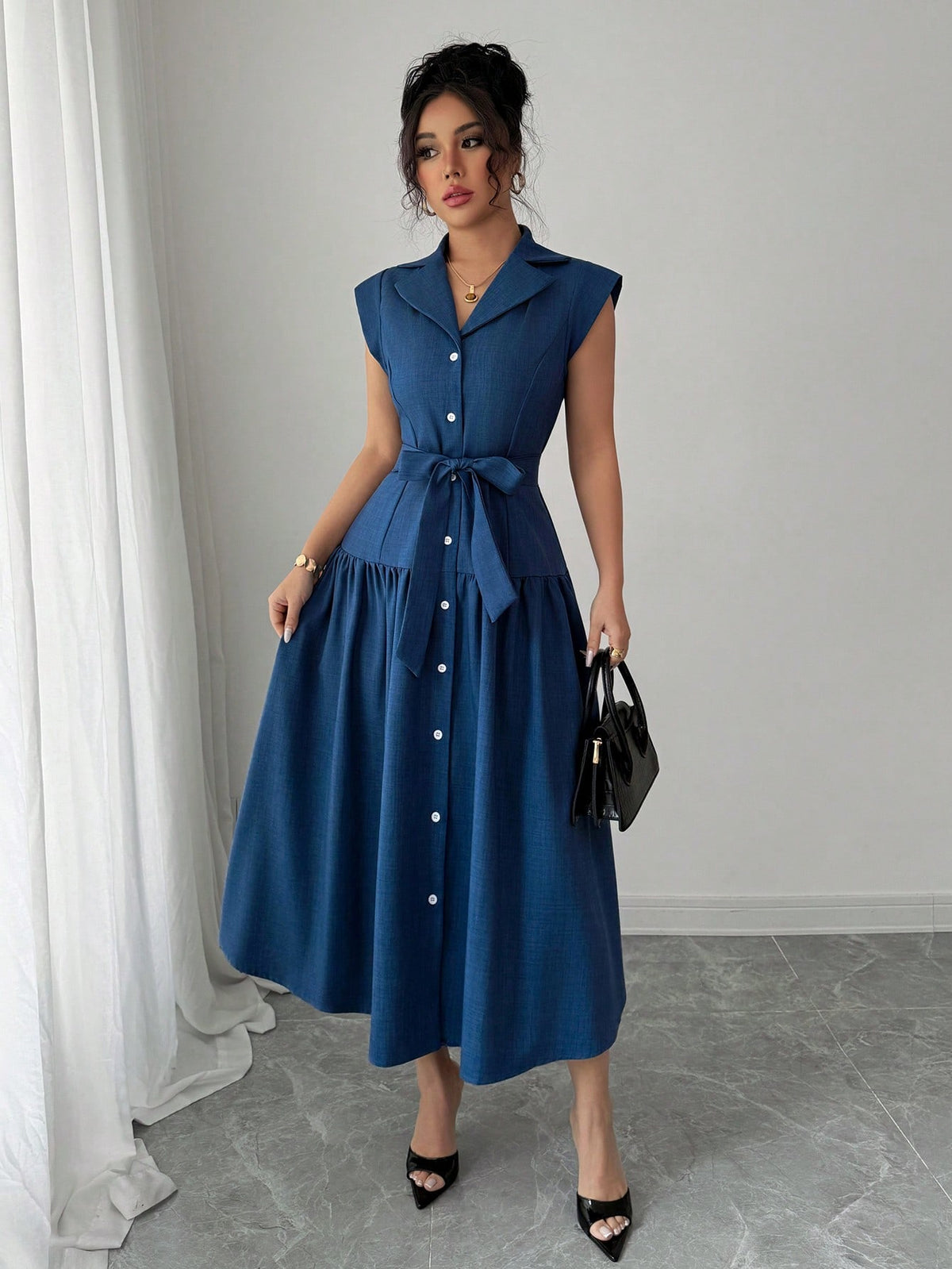Vestido Longo Chemise Com Botões E Faixa Na Cintura