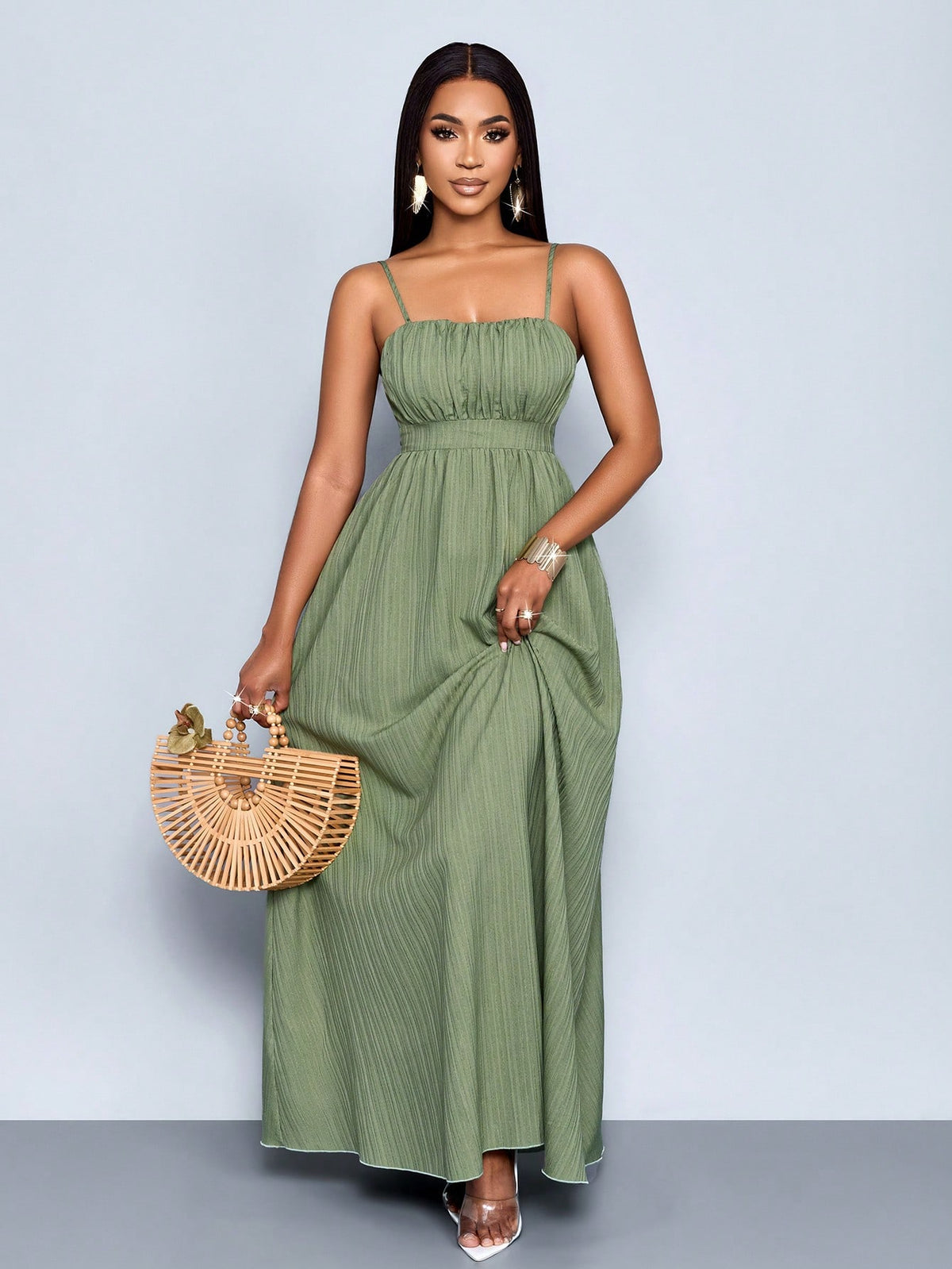 Vestido Longo Verde Com Alças Finas E Cintura Franzida