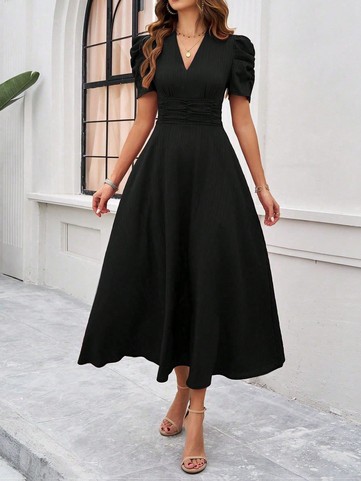 Vestido Midi Evasê Elegante Com Manga Bufante