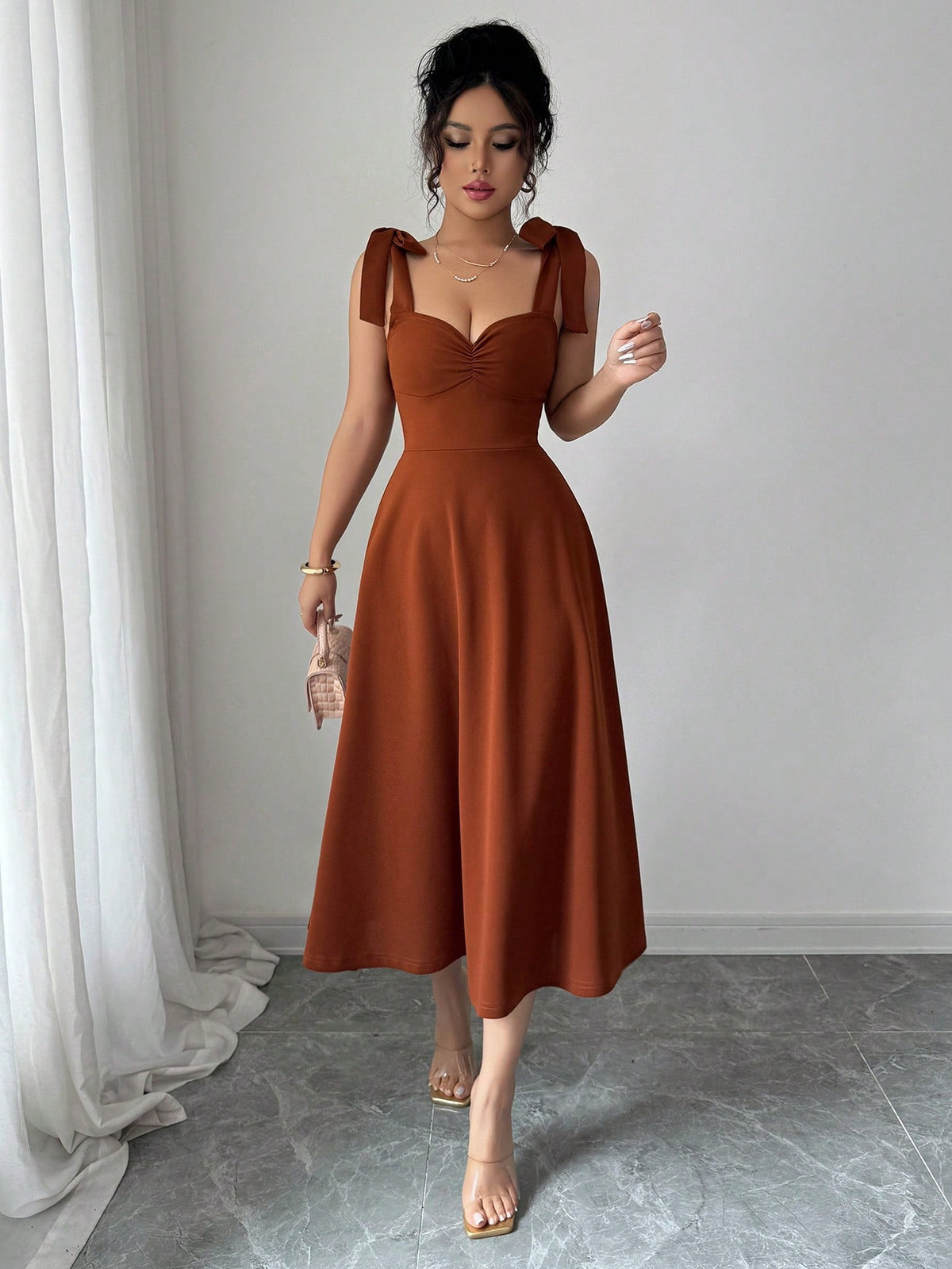 Vestido Elegante Decote Coração Com Saia A-Line