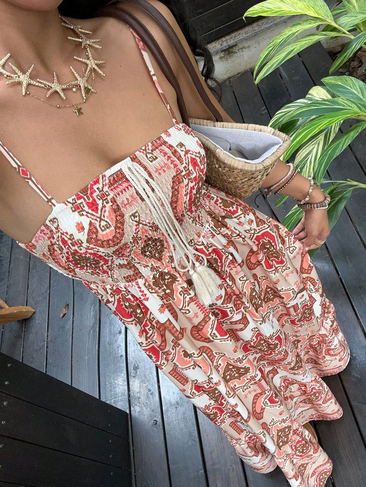 Vestido Midi Estampado Étnico com Alças Finas Ajustáveis