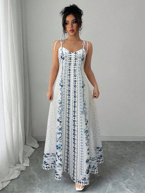 Vestido Longo Estampado com Alças Finas e Barra Decorada