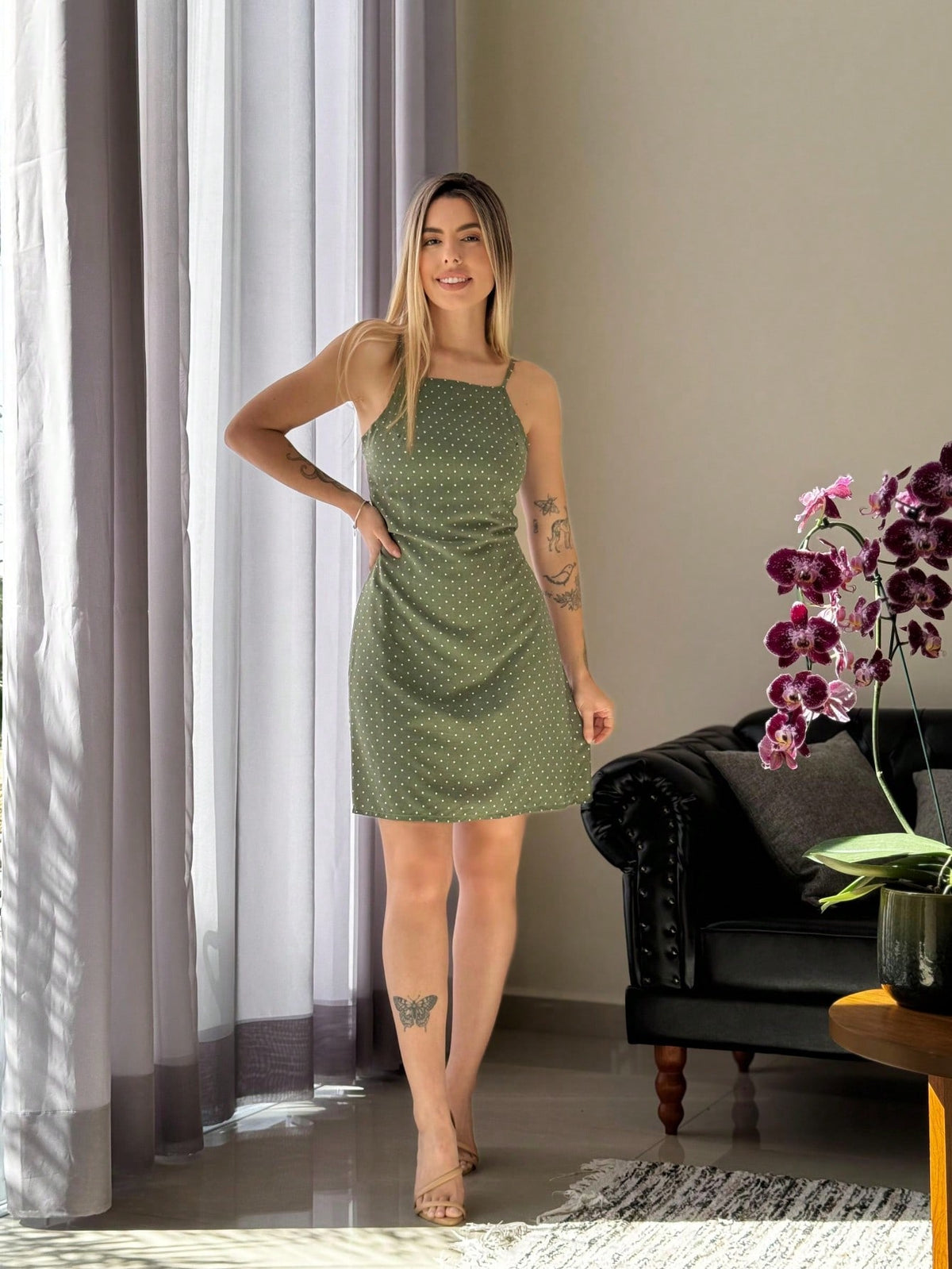 Vestido Curto Slip Dress Estampado Poá Alças Finas