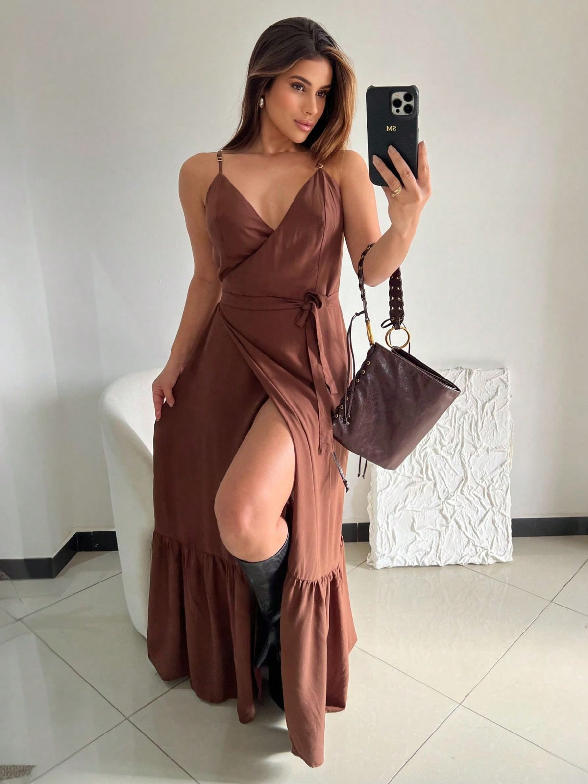 Vestido Longo Transpassado Com Fenda E Amarração Na Cintura