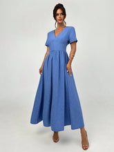 Vestido Longo Evasê Decote V Com Cintura Marcada