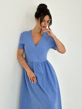 Vestido Longo Evasê Decote V Com Cintura Marcada