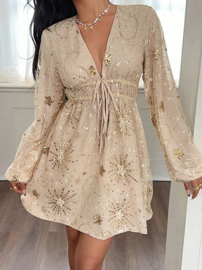 Vestido Curto Decote V Com Manga Longa E Bordado Brilhante