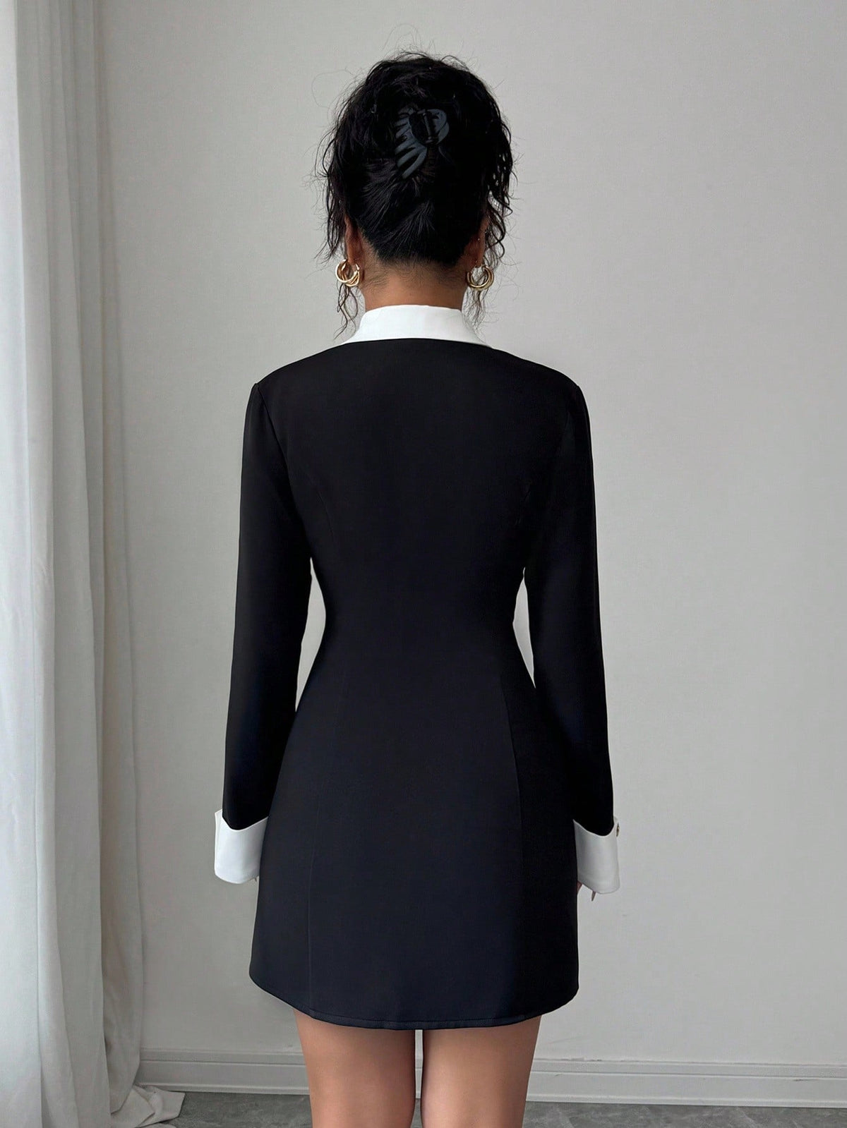 Vestido Blazer Curto Bicolor Alfaiataria Com Botões Elegante