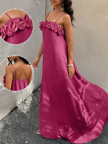 Vestido Longo De Alças Com Detalhe Floral No Decote