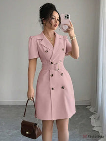 Vestido Blazer Curto Alfaiataria Com Cinto E Botões Rosa Bebê / PP Vestido Blazer Curto Alfaiataria Com Cinto E Botões