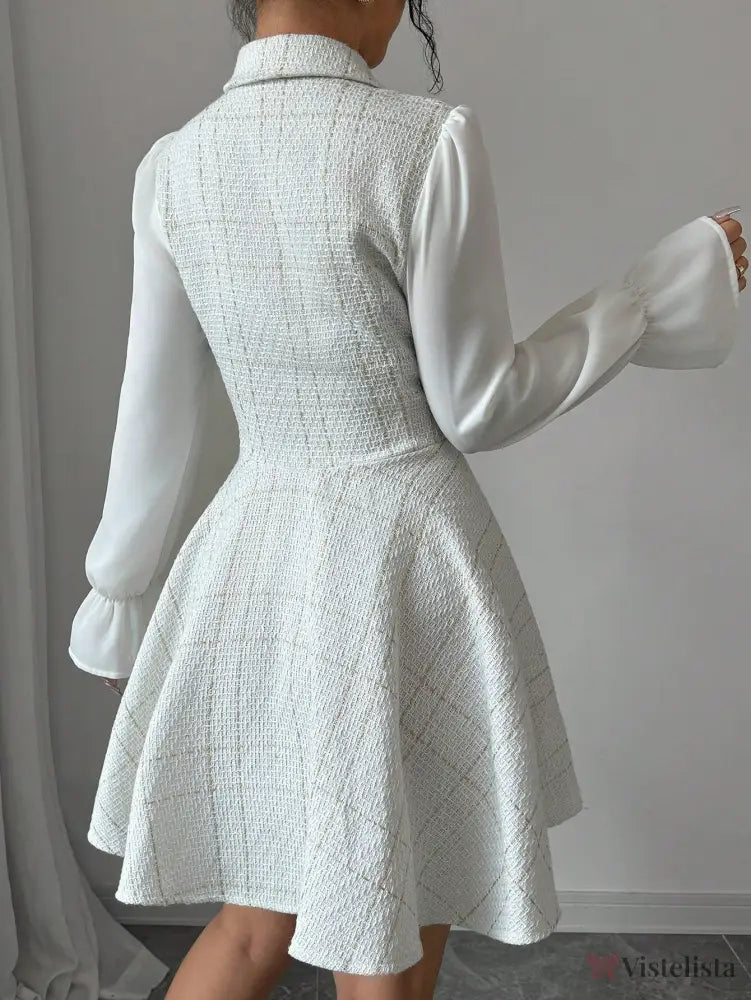 Vestido Blazer Curto Rodado Com Manga Longa E Botões Vestido Blazer Curto Rodado Com Manga Longa E Botões
