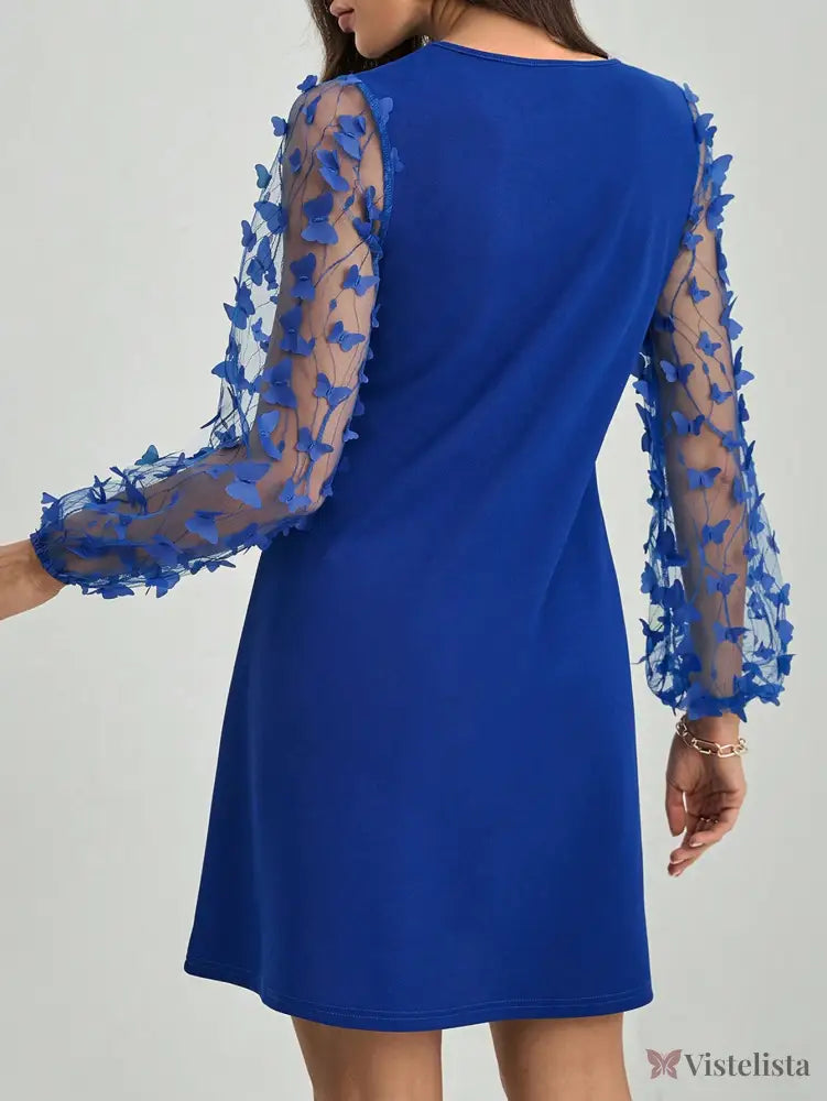 Vestido Curto Azul Com Mangas Transparentes Bordadas Vestido Curto Azul Com Mangas Transparentes Bordadas