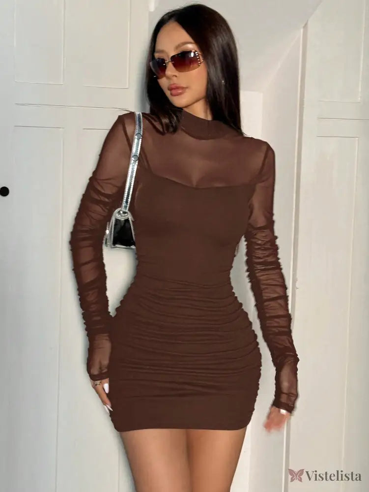 Vestido Curto Justo Manga Longa Transparente Com Gola Alta Castanho / PP Vestido Curto Justo Manga Longa Transparente