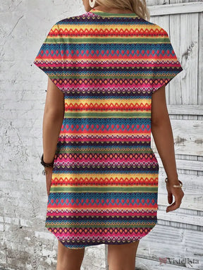 Vestido Curto Listrado Casual Com Bolsos Laterais Vestido Curto Listrado Casual Com Bolsos Laterais