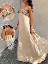 Vestido Longo De Alças Com Detalhe Floral No Decote Cáqui / PP Vestido Longo De Alças Com Detalhe Floral No Decote