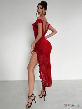 Vestido Longo De Renda Ombro A Ombro Com Fenda Assimétrica Vestido Longo De Renda Ombro A Ombro Com Fenda Assimétrica