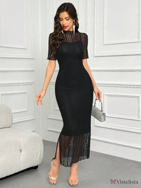 Vestido Longo Elegante Com Transparência E Gola Alta Vestido Longo Elegante Com Transparência E Gola Alta