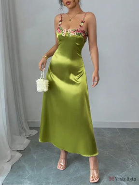 Vestido Midi De Cetim Com Alças Florais Bordadas Vestido Midi De Cetim Com Alças Florais Bordadas