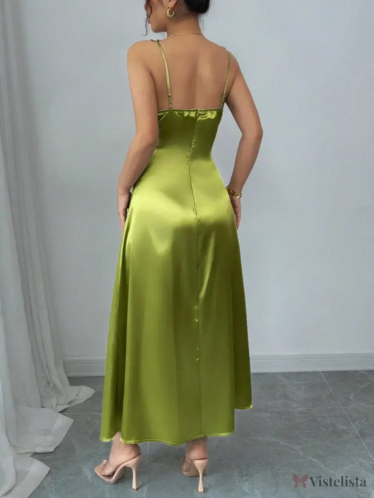Vestido Midi De Cetim Com Alças Florais Bordadas Vestido Midi De Cetim Com Alças Florais Bordadas