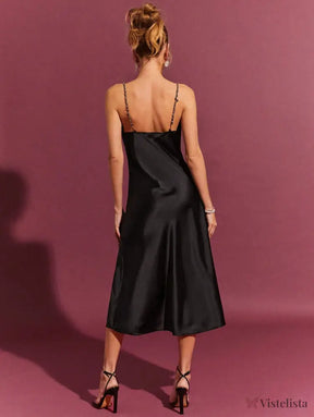 Vestido Midi Elegante Alças Finas Corrente Decote Drapeado Vestido Midi Elegante Alças Finas Corrente Decote Drapeado