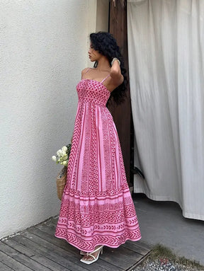 Vestido Midi Estampado Étnico com Alças Finas Ajustáveis Vestido Midi Estampado Étnico com Alças Finas Ajustáveis