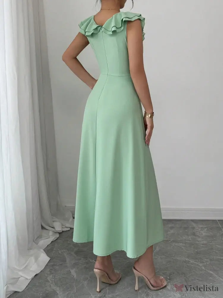 Vestido Midi Evasê Com Babado No Decote Vestido Midi Evasê Com Babado No Decote