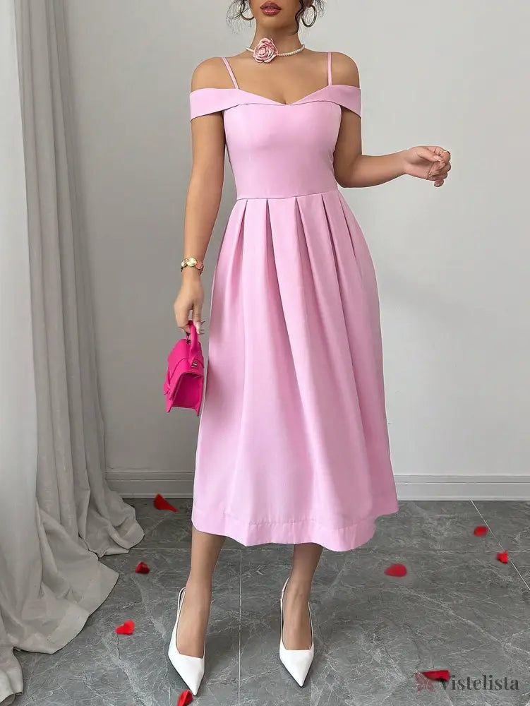 Vestido Midi Evasê Com Ombro a Ombro Elegante Vestido Midi Evasê Com Ombro a Ombro Elegante