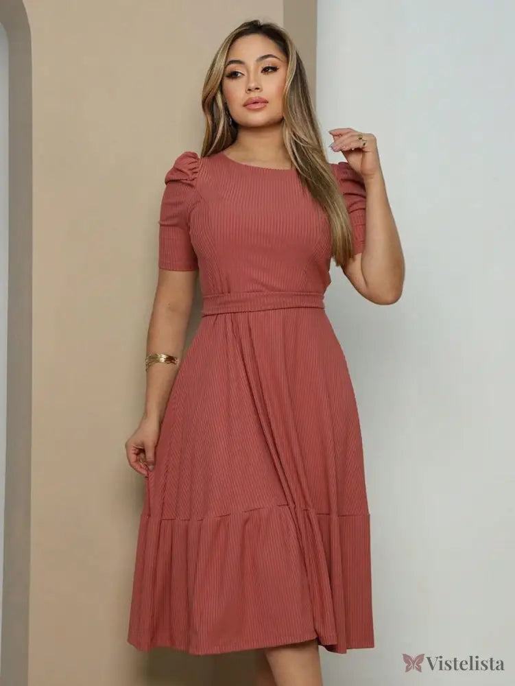 Vestido Midi Evasê Elegante Com Cinto E Babado Na Barra Rosa Empoeirado / PP Vestido Midi Evasê Elegante Com Cinto E