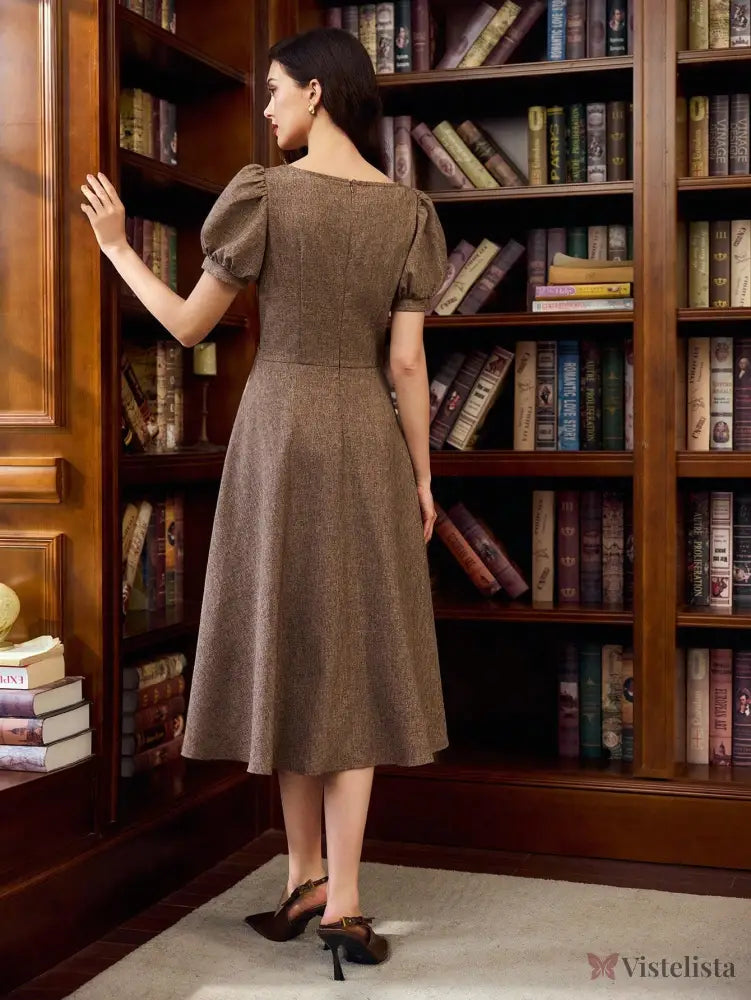 Vestido Midi Evasê Elegante Decote Reto Com Manga Bufante Vestido Midi Evasê Elegante Decote Reto Com Manga Bufante