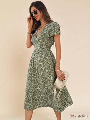 Vestido Midi Floral Com Decote V E Bolsos Laterais Vestido Midi Floral Com Decote V E Bolsos Laterais