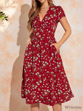 Vestido Midi Floral Com Decote V E Bolsos Laterais Vinho / PP Vestido Midi Floral Com Decote V E Bolsos Laterais