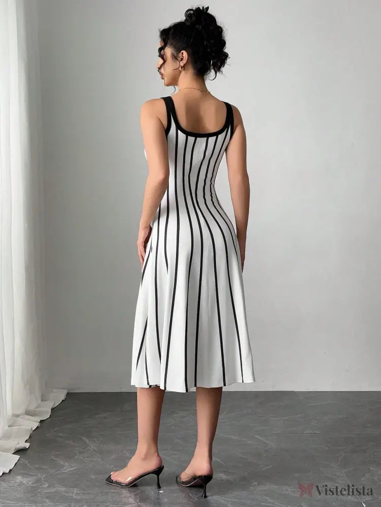 Vestido Midi Justo Listrado Com Decote Quadrado Vestido Midi Justo Listrado Com Decote Quadrado
