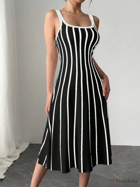 Vestido Midi Justo Listrado Com Decote Quadrado Vestido Midi Justo Listrado Com Decote Quadrado