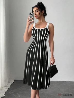 Vestido Midi Justo Listrado Com Decote Quadrado Preto / PP Vestido Midi Justo Listrado Com Decote Quadrado