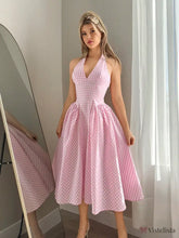 Vestido Midi Rodado Com Decote Halter E Estampa Vichy Rosa Bebê / PP Vestido Midi Rodado Com Decote Halter E Estampa