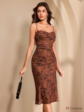 Vestido Midi Slip Dress Justo Estampa Floral Delicada Marrom Café / PP Vestido Midi Slip Dress Justo Estampa Floral